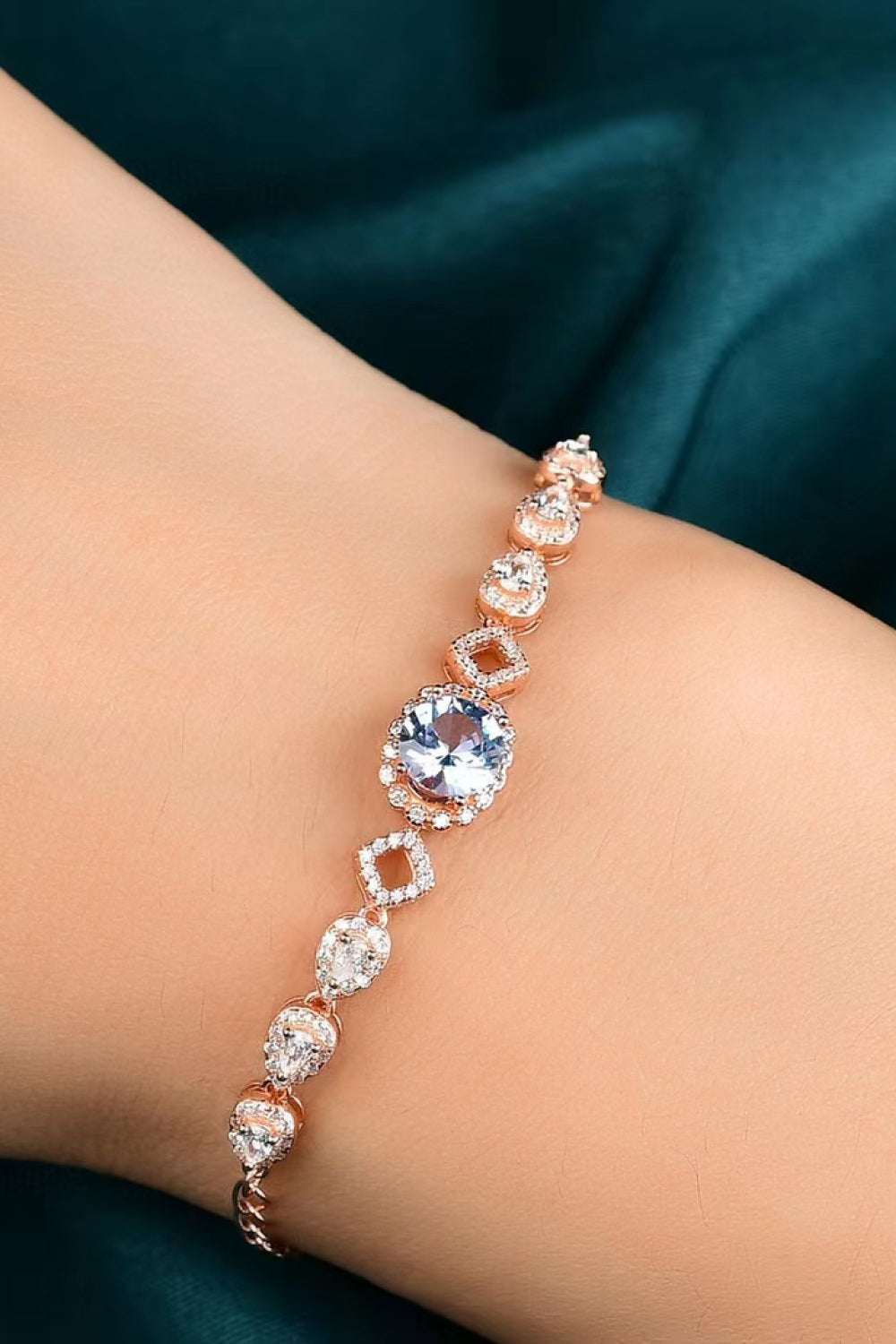 Excellent Taste 1 Carat Moissanite Bracelet